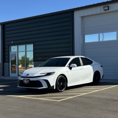 2025 Toyota Camry gets icy ceramic tint